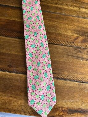 Lilly Pulitzer Pink Tie with Sea Turtles